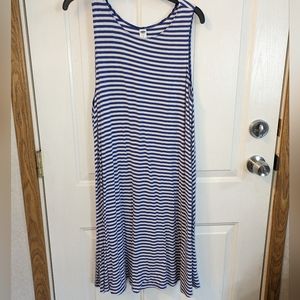 Old navy sleeveless swing dress